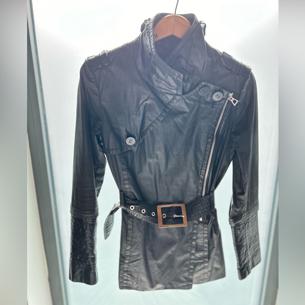 Rudsac black thin leather trench coat with belt